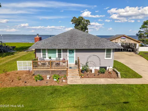 400 Driftwood Dr, Elizabeth City, NC 27909