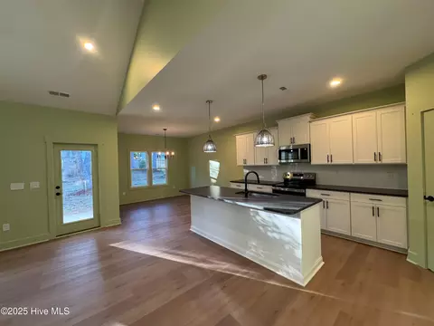 311 Front St, Vass, NC 28394 photo 4