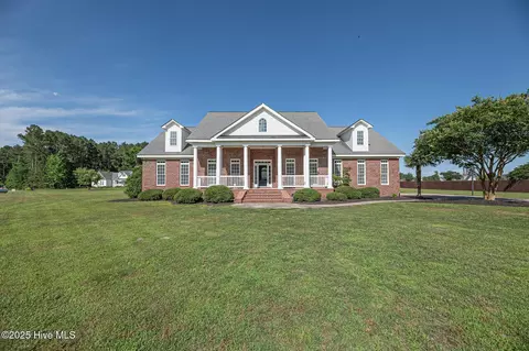 3233 Misty Pines Rd, Greenville, NC 27858