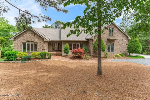 20 Shenecossett Ln, Pinehurst, NC 28374