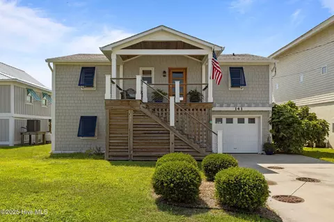 141 Bayview Blvd, Atlantic Beach, NC 28512