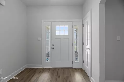 2001 Snapper St, New Bern, NC 28562 photo 3