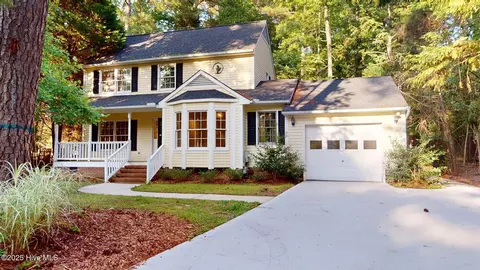 165 Sandhurst Pl, Southern Pines, NC 28387