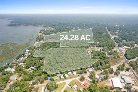 545 Crossland Rd SE, Bolivia, NC 28422