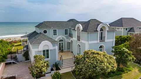 133 Sea Isle Dr, Indian Beach, NC 28512