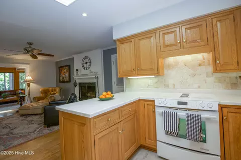 Kitchen - 7 Saddle Pl, Pinehurst, NC 28374 photo 6 of 6