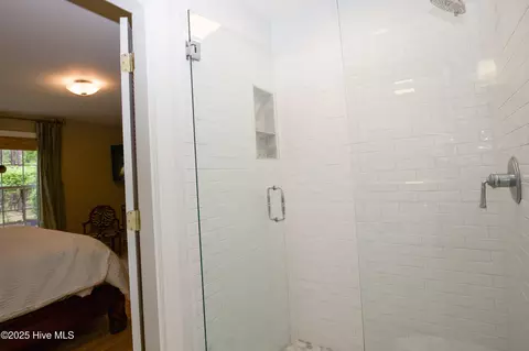 Bath - 7 Saddle Pl, Pinehurst, NC 28374 photo 4 of 6