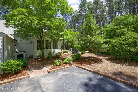Exterior - 7 Saddle Pl, Pinehurst, NC 28374 photo 12 of 28