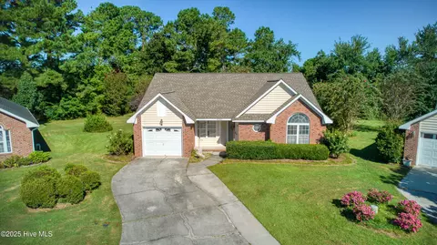 5707 Mossberg Ct, Wilmington, NC 28405