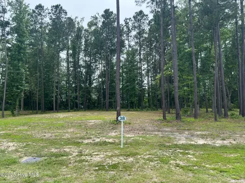 832 Helmsdale Dr, Wilmington, NC 28405