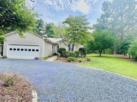 129 Shagbark Ct, Seven Lakes, NC 27376
