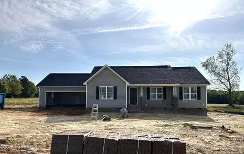 56 N Movado Trl #10, Kenly, NC 27542