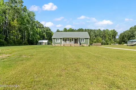 198 Poplar Dr, Elizabeth City, NC 27909
