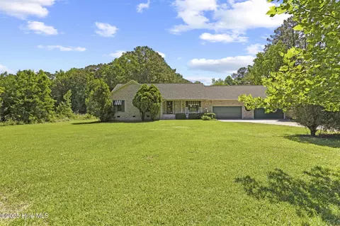 418 Grants Creek Rd, Jacksonville, NC 28546