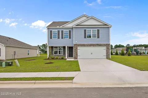 4004 Topsail Trl, New Bern, NC 28560
