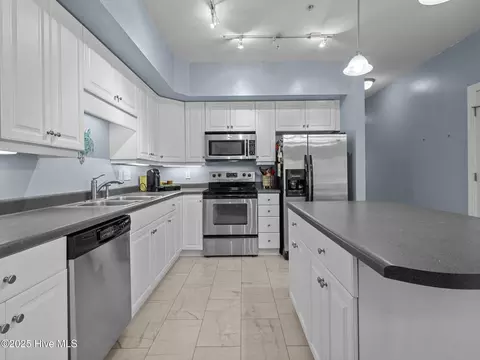 300 Lighthouse Ln #C2, Cedar Point, NC 28584 photo 15