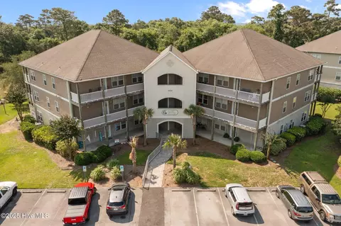 300 Lighthouse Ln #C2, Cedar Point, NC 28584 photo 2