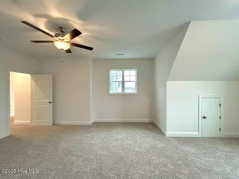 Bedroom - 802 Tupelo Tree Dr, Hubert, NC 28539 photo 7 of 17