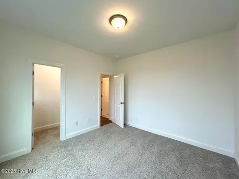 Bedroom - 802 Tupelo Tree Dr, Hubert, NC 28539 photo 3 of 17