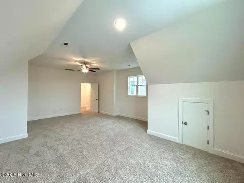 Bedroom - 802 Tupelo Tree Dr, Hubert, NC 28539 photo 6 of 17