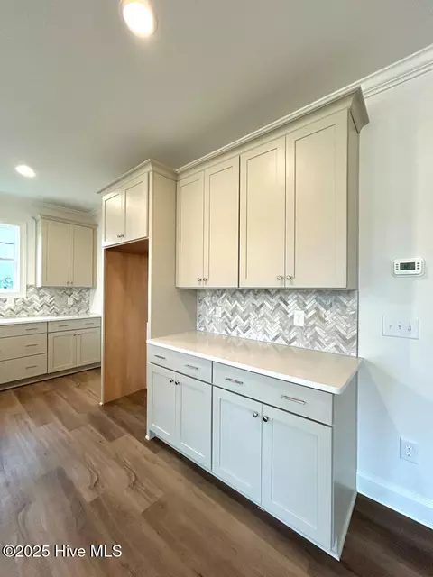 Kitchen - 802 Tupelo Tree Dr, Hubert, NC 28539 photo 7 of 7