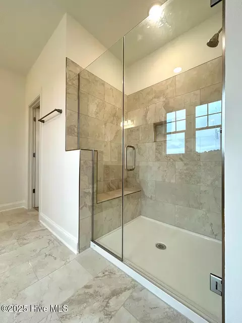 Bath - 802 Tupelo Tree Dr, Hubert, NC 28539 photo 8 of 10