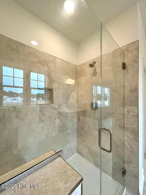 Bath - 802 Tupelo Tree Dr, Hubert, NC 28539 photo 9 of 10
