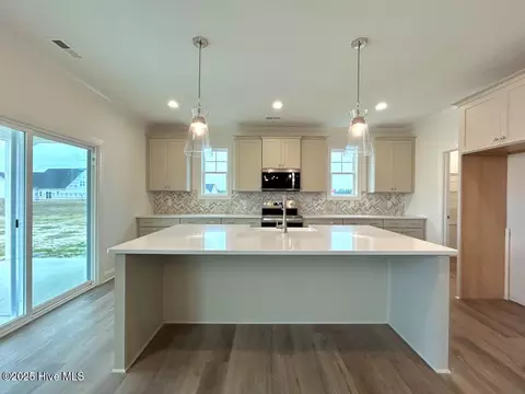Kitchen - 802 Tupelo Tree Dr, Hubert, NC 28539 photo 1 of 7