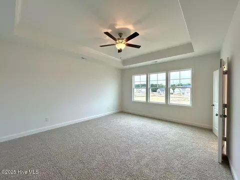 Living - 802 Tupelo Tree Dr, Hubert, NC 28539 photo 7 of 7