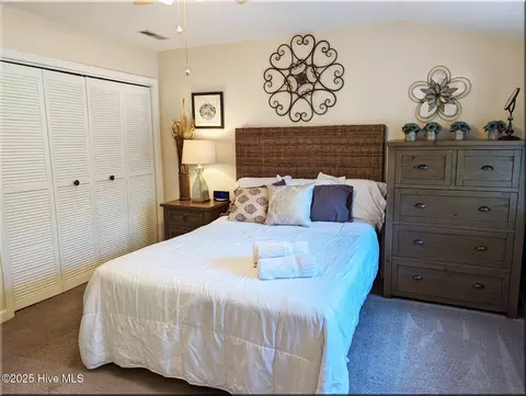 Bedroom - 25 Quarterdeck, New Bern, NC 28562 photo 1 of 5