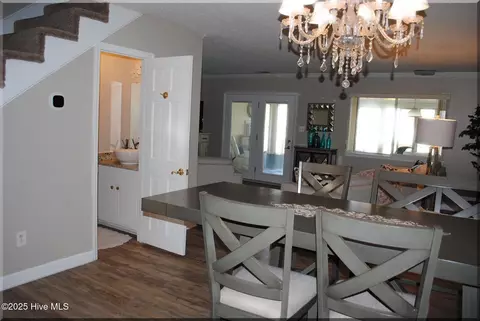 Dining - 25 Quarterdeck, New Bern, NC 28562 photo 1 of 1