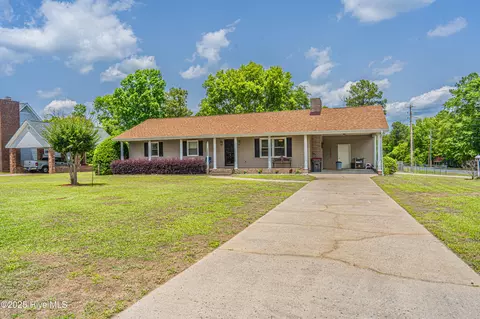 122 Westfield Dr, Rockingham, NC 28379