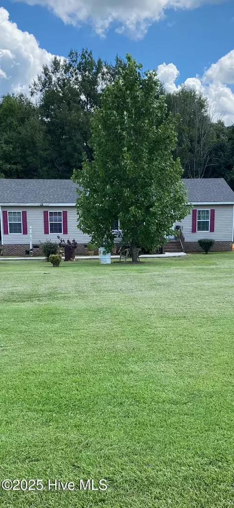 1746 Over The Farm Rd, Halifax, NC 27839