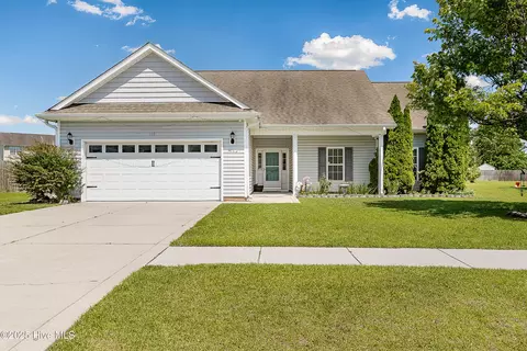 116 Moonstone Ct, Jacksonville, NC 28546