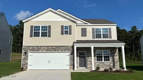 1067 Misty Creek Dr, Aberdeen, NC 28315