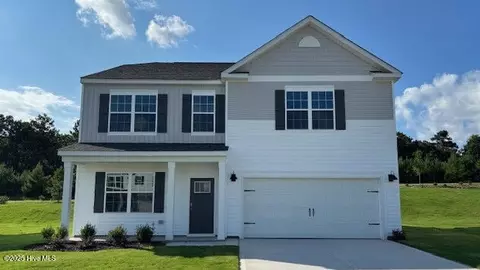 959 Misty Creek Dr, Aberdeen, NC 28315