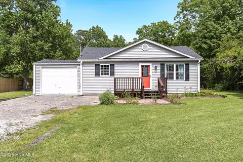778 Belgrade Swansboro Rd, Stella, NC 28582