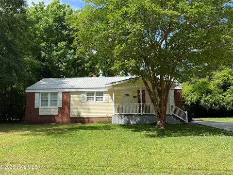 417 Decatur Rd, Jacksonville, NC 28540