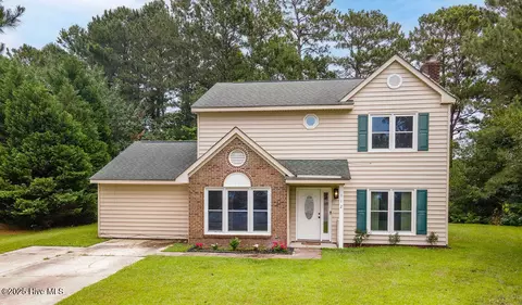 112 Carlisle Ct, Jacksonville, NC 28546