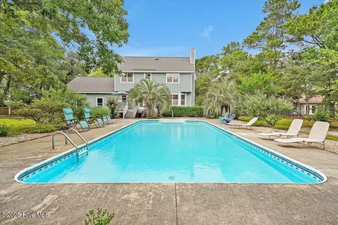 1005 Osprey Cir SE, Southport, NC 28461