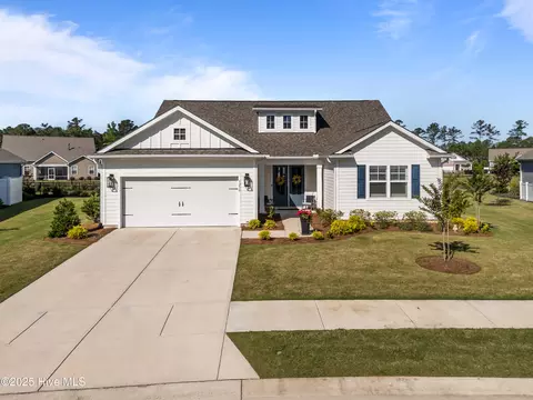 9250 Crossbill Dr, Leland, NC 28451
