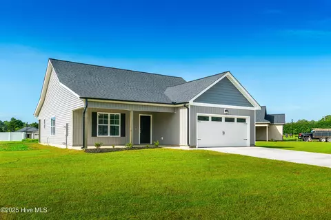 58 Hampton Way, Snow Hill, NC 28580