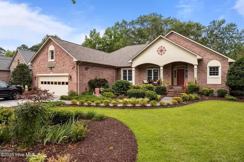 1241 Pine Valley Dr, New Bern, NC 28562