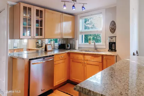 Kitchen - 1498 Bayview Rd, Bath, NC 27808 photo 3 of 4