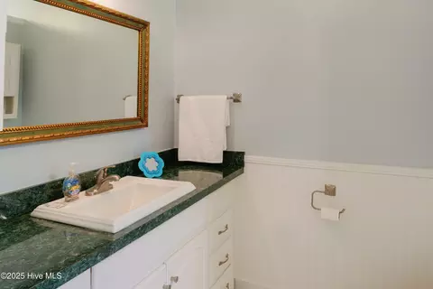 Bath - 1498 Bayview Rd, Bath, NC 27808 photo 3 of 7
