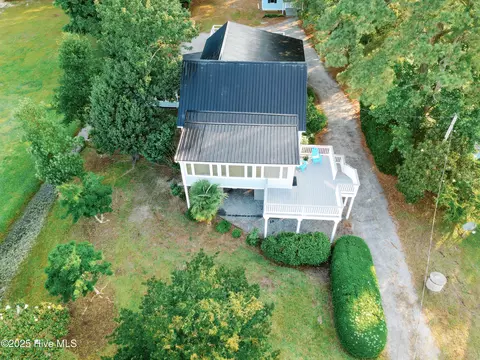 Exterior - 1498 Bayview Rd, Bath, NC 27808 photo 13 of 24