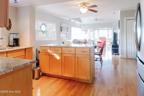 Kitchen - 1498 Bayview Rd, Bath, NC 27808 photo 4 of 4