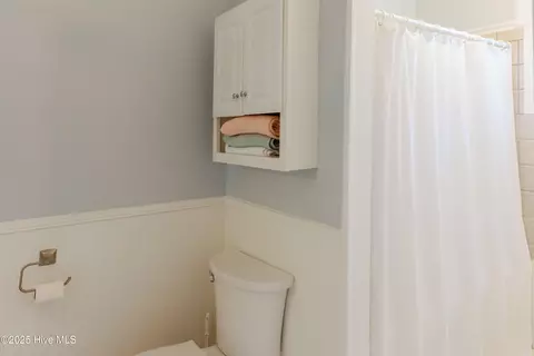 Bath - 1498 Bayview Rd, Bath, NC 27808 photo 4 of 7