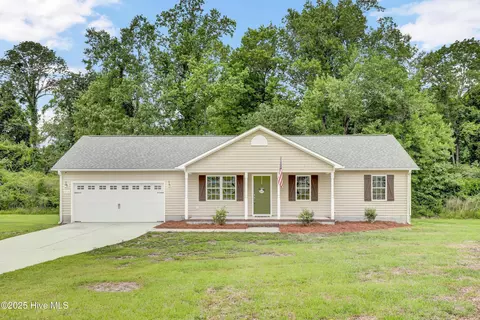 313 Reid Ct N, Jacksonville, NC 28540