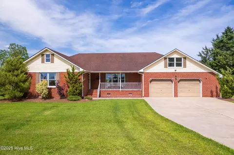 828 Chapanoke Rd, Hertford, NC 27944